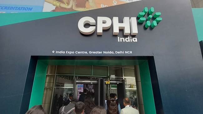 گسترش همکاری‌های ایران و هند در صنعت پزشکی و داروهای گیاهی